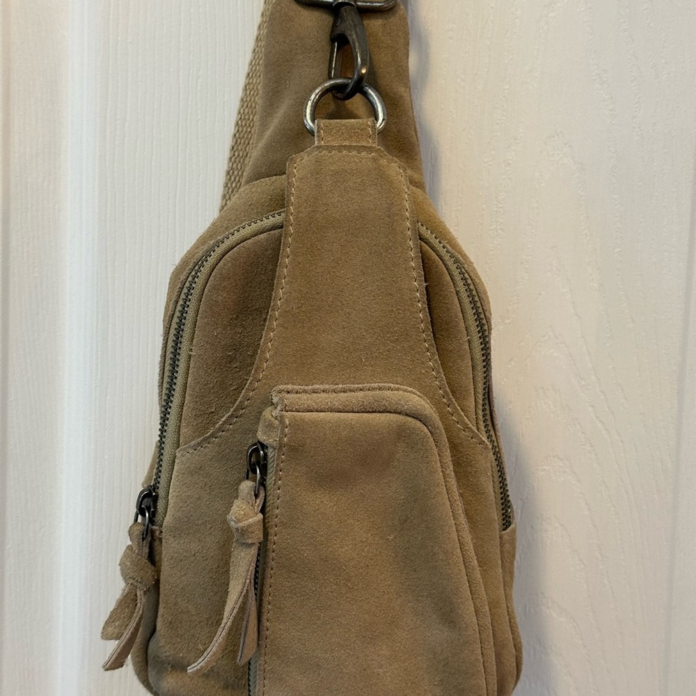Free People Hudson Sling Crossbody Bag suede tan GUC - Picture 4 of 7